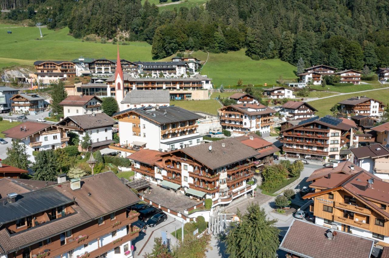 Hotel Blizz Finkenberg Eksteriør bilde