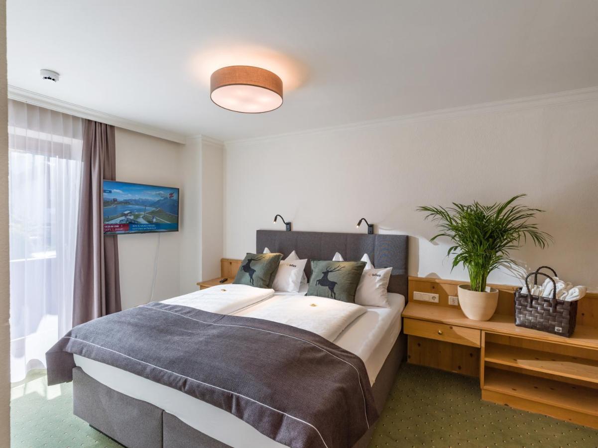 Hotel Blizz Finkenberg Eksteriør bilde
